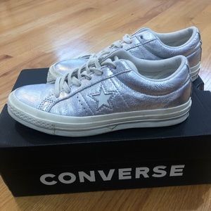 Converse size 7. Super cute